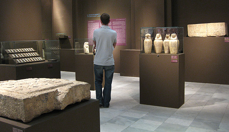 Vista de la exposición 120 años de arqueología española en Egipto